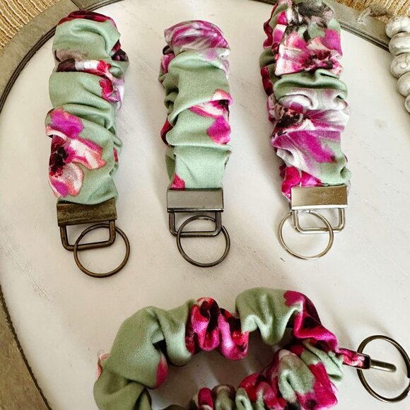 Silky Green Floral Scrunchie Keychain Wristlet - Picture 2 of 3